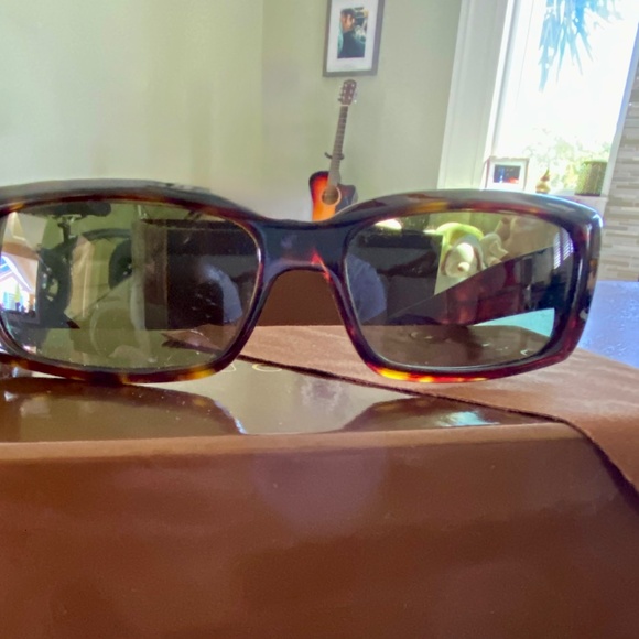 GUCCI Never Worn Wayfarer Tortoise Sunglasses w/ Box & Case - Picture 9 of 12